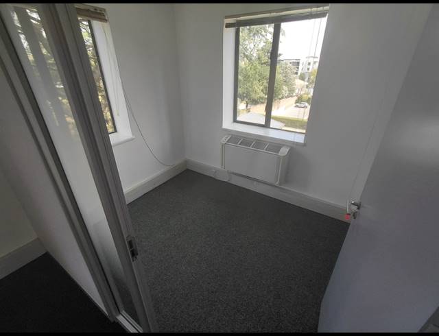 514M² OFFICE TO LET IN BRYANSTON